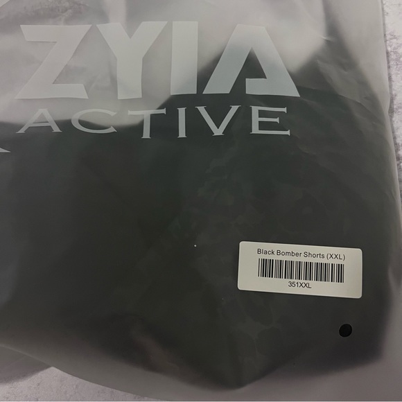 Zyia Black Bomber Tonal Animal Print Active Workout Exercise Shorts XXL NWT - Picture 6 of 15